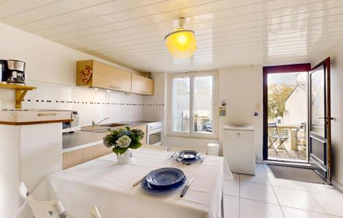 Josselin House | 1 Bedroom Cozy Home In Josselin