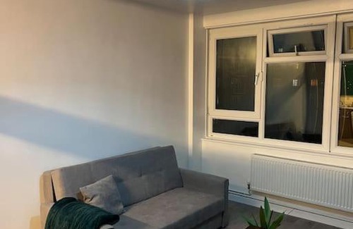 Hoxton Apartment | 1 bedroom flat 10 mins walk from Old Street station