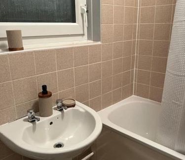 Hoxton Apartment | 1 bedroom flat 10 mins walk from Old Street station