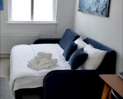 West Kensington Apartment | 1 Bedroom flat in Barons Court