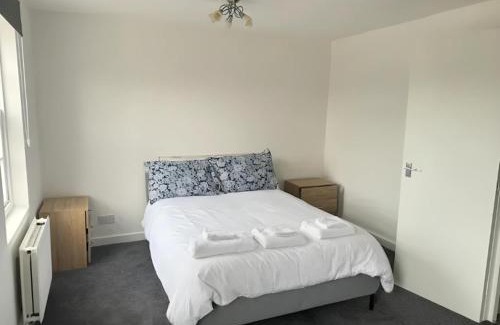 Angel Apartment | 1-Bedroom Flat in Islington!