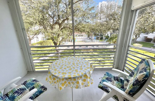 Lauderdale-by-the-Sea Condo | 1 Bedroom Garden Condo—Steps from the Beach