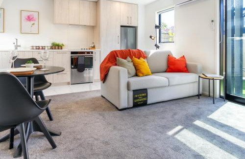 Addington Apartment | 1 Bedroom Gem with Hagley Park at your doorstep