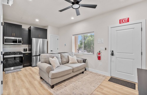 Hurricane Apartment | 1-Bedroom Getaway in Hurricane, Near Zion - Pet Friendly!