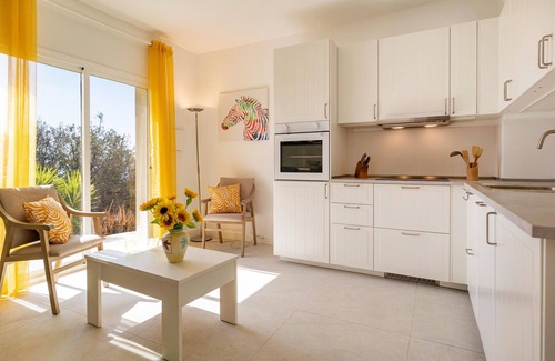Arenas House | 1 bedroom gorgeous home in Arenas