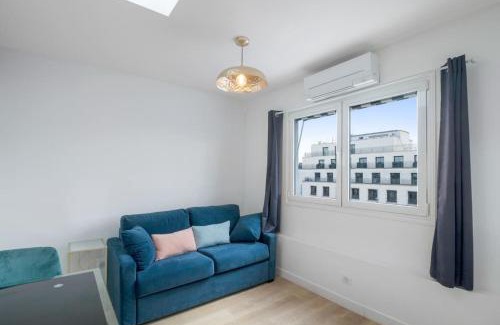 8th Arrondissement Apartment | 1 Bedroom#Haussmann#Amazing view#EffeilTower#AC