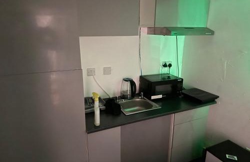Bradley Stoke Apartment | 1 bedroom in 3bed house