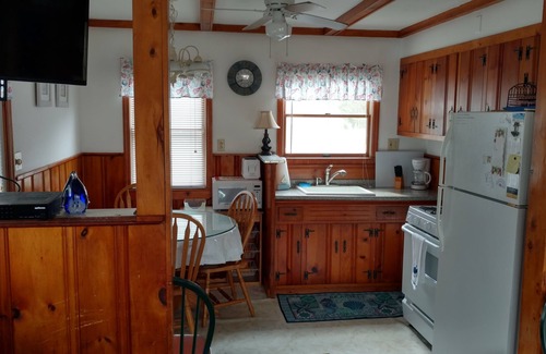Ortley Beach House | 1 Bedroom Lavallette Beach Cottage, Beach Block, 4th house from the Beach.
