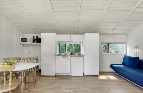 Hampen House | 1 bedroom lovely home in Hampen