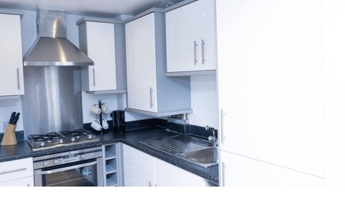 Redbridge Apartment | 1 bedroom Luxury Apartment Gants-Hill in Illford
