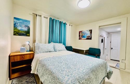 Rainier Valley Apartment | 1 Bedroom Mini Apartment 10 Minutes to SeaTac Airport 1 Minute Walk to Bus Station