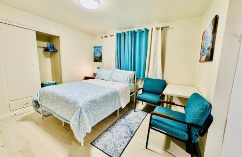 Rainier Valley Apartment | 1 Bedroom Mini Apartment 10 Minutes to SeaTac Airport 1 Minute Walk to Bus Station