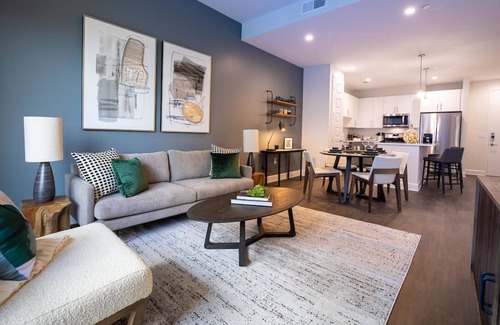 The Woodlands Apartment | 1 Bedroom on Lake woodlands
