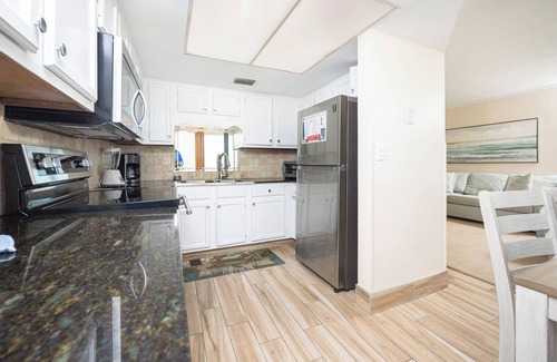 Orange Beach Condo | 1 Bedroom @ Phoenix I ~