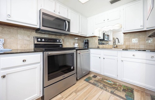 Orange Beach Condo | 1 Bedroom @ Phoenix I ~