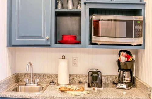 Branson Condo | 1 Bedroom, Sleeps 4, at Stormy Point Lakeside!