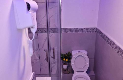 Eltham West Apartment | 1 Bedroom Studio