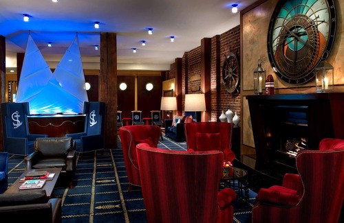 Fisherman's Wharf Hotel | 1-Bedroom Suite at a 4.5⭐️ Hotel