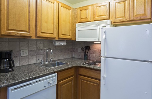 Tallahassee Condo | 1 Bedroom Suite in Tallahassee! FREE Breakfast + 24h Business Center