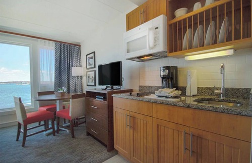 Yachting Village Condo | 1 Bedroom Suite w/Kitchenette, Sleeps 4, in Newport at Inn On The Harbor Resort