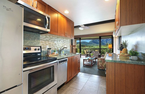 Princeville Condo | 1 Bedroom Tropical Bliss w/AC On The Top Floor!