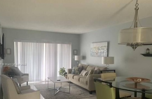 Bel Air Condo | 1 Bedroom Condo 232663 by Houzlet