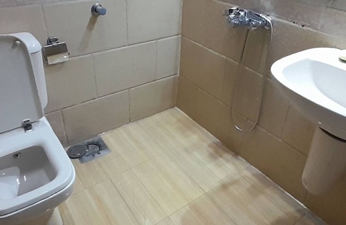 Nasr City Apartment | 1-bedroom with WiFi, AC in vibrant Cairo Nasr City, calm and best location,