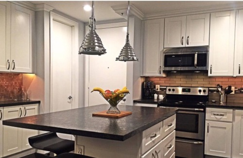 Townsite Condo | 1 Bedroom With 2 Queen Beds Beautiful New Remodel With Harbor View From Balcony