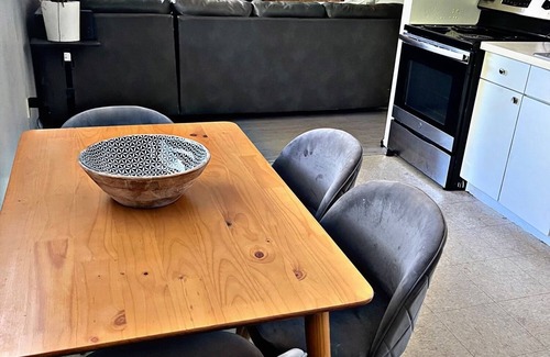 Mount Airy Apartment | 1-bedroom with WiFi and AC in superb Cincinnati