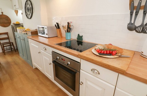 Osmotherley Cottage | 1 BELLE VUE, family friendly, with open fire in Osmotherley