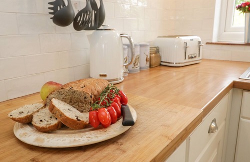 Osmotherley Cottage | 1 BELLE VUE, family friendly, with open fire in Osmotherley