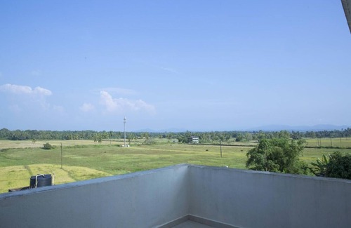 Fatrade Bed & Breakfast | 1 bhk Service Apartment in Goa with Mountain View
