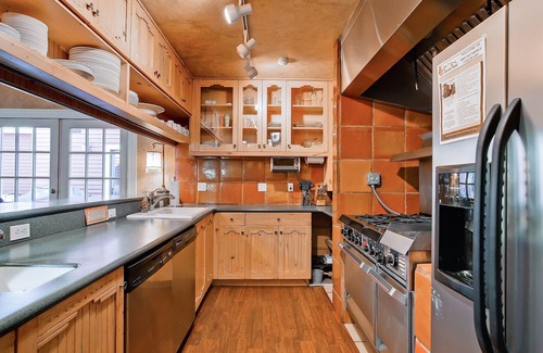 Historic District House | 1 Block to Main St, 300 Yds from Ski Lifts