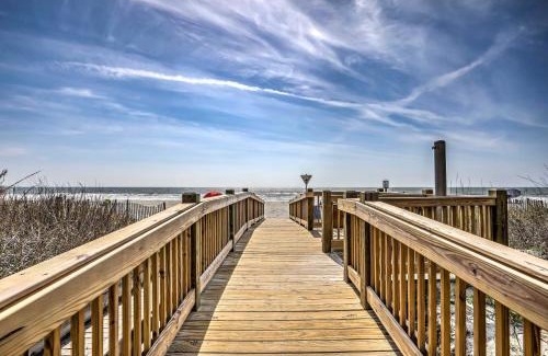 Myrtle Beach Apartment | 1 Block to Ocean Shore Condo in Myrtle Beach!