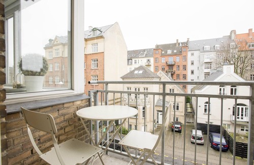 Frederiksberg C Apartment | 1-BR apartment w/a balcony in Frederiksberg - 249