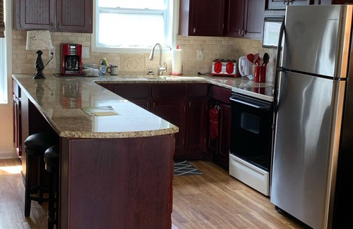 Ocean Isle Beach Condo | 1 BR CONDO ACROSS ST FROM BEACH. 7 NIGHT MINIMUM JUNE 1 TO AUGUST 31
