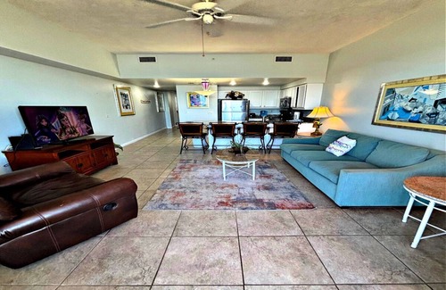 Brush - Stewarts Condo | 1 BR Condo Direct Oceanfront Wyndham Ocean Walk - Daytona Funland