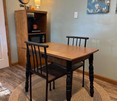 Woodbine Ski Chalet | 1 BR Corbin Cottage - Corbin Arena - Laurel Lake