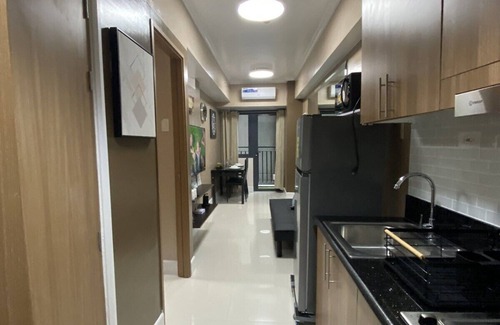 Barangay 76 Condo | 1 BR Fully Furnished Condo across MOA with Pool and Parking - Shore 3, Unit 1145