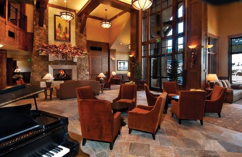 Breckenridge Condo | 1 BR Ski-in/Ski-out at Grand Lodge on Peak 7 in Breckenridge During Spring Break