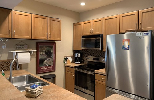 Wailea Condo | 1 BR Treetop Wailea , 2nd floor vaulted ceilings