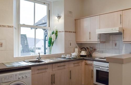 Bowness-on-Windermere House | 1 Brantfield House Bowness