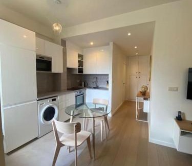 Ukkel Apartment | 1 Chambre avec parking au cœur de Bruxelles 2D