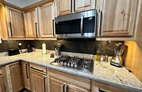Midland House | #1 Charming 5BR 1BA Home in Midland – Comfort, Convenience & Great Location!
