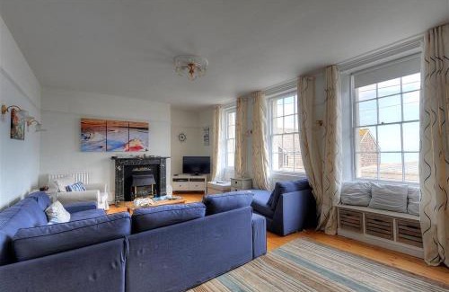 Lyme Regis Apartment | 1 Cobb House