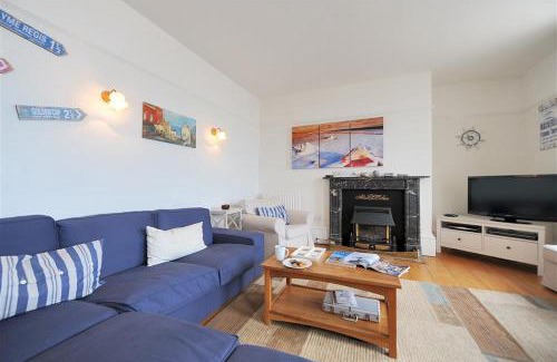 Lyme Regis Apartment | 1 Cobb House