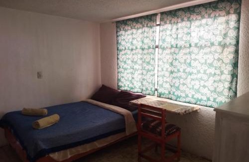 De La Merced House | 1 Double Bed Room Private Bathroom Centro Historico 300Mb