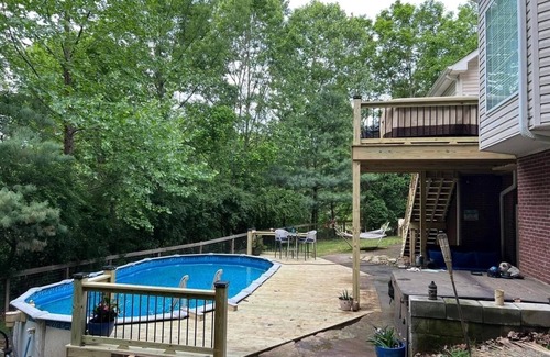 Kingston Springs Apartment | 1 extra large bedroom in the woods with pool table and hot tub.