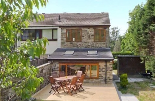 Lumbutts Cabin | 1 Fell Side, TODMORDEN