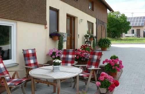 Simmersfeld House | 1 Fuchskreuzhof Comfortable holiday residence